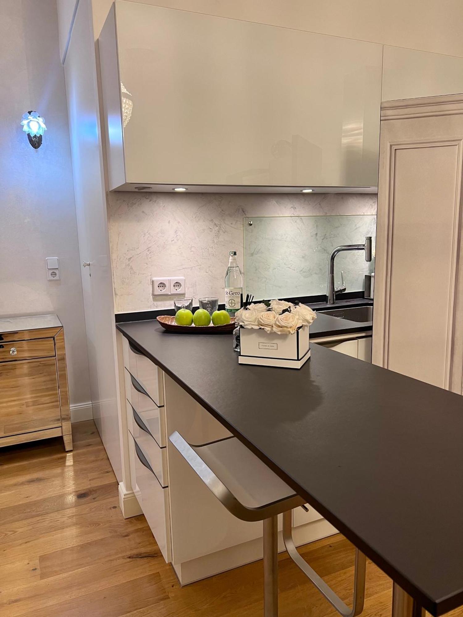 Apartamento Berlin-flair Beim Kurfurstendamm Berlim